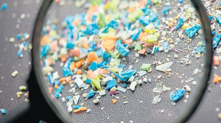 Karlı zirvelerde ‘mikroplastik’ alarmı
