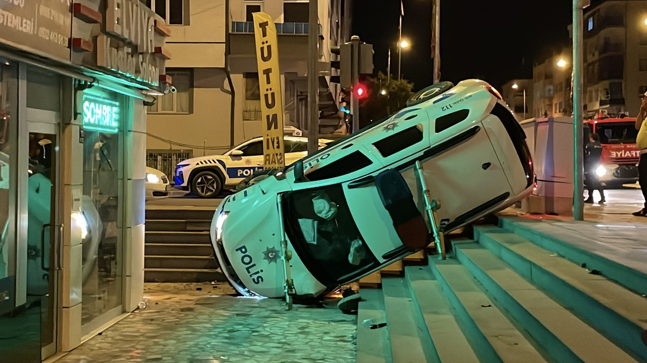 Kayseri’de polis aracı kaza yaptı: 2’si bekçi 3 yaralı