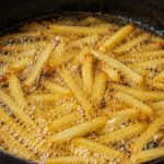 Kizartma yagina 1 kasik eklemek yetiyor patateslerin disi citir ici yumusacik oluyor lbTvIRiA.jpg