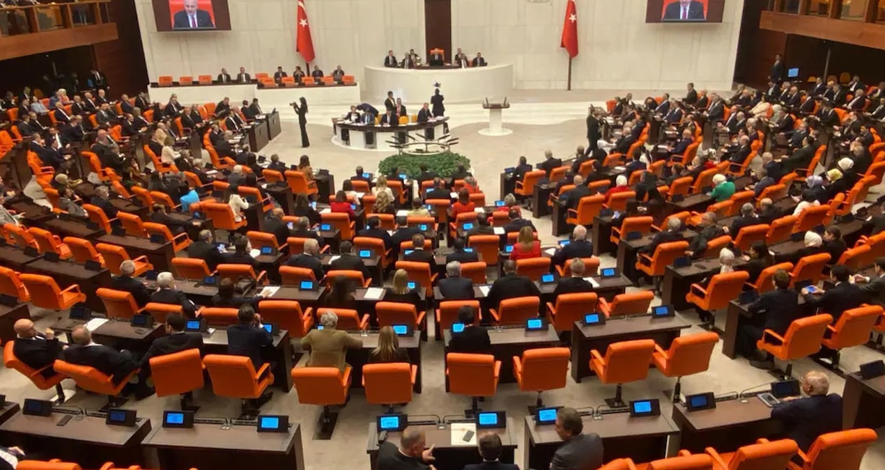 KKTC ve ambargolar önergesi AKP ve MHP oylarıyla reddedildi