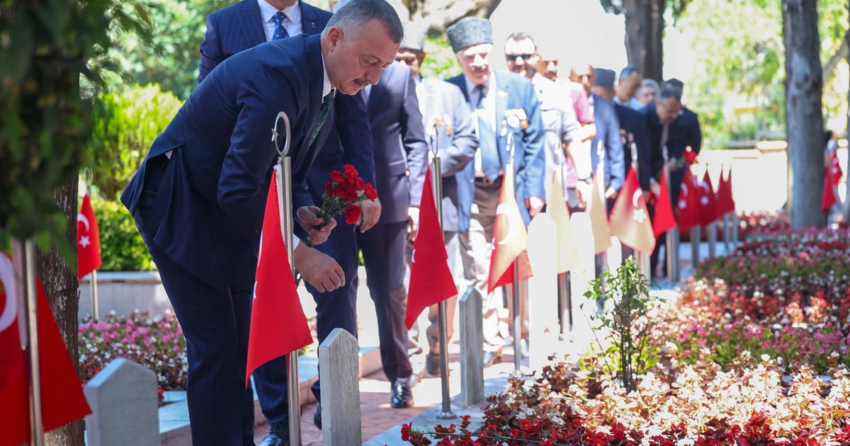 Kocaelide dualar kahramanlar icin yukseldi iUy57Aba.webp