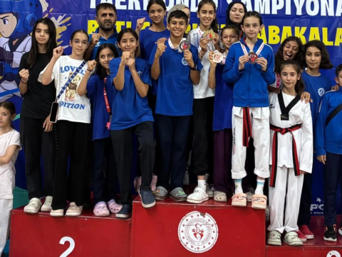 Kocaelinin gururu kagitspor kursulerden inmiyor sxyL19se.webp