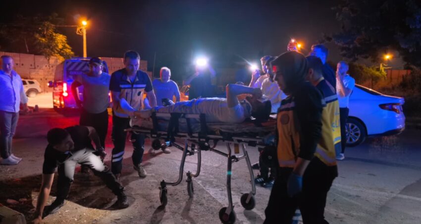 Kontrolden cikan motosiklet refuje savruldu agir yaralanan surucu hastaneye kaldirildi f9UjfF5b.jpg
