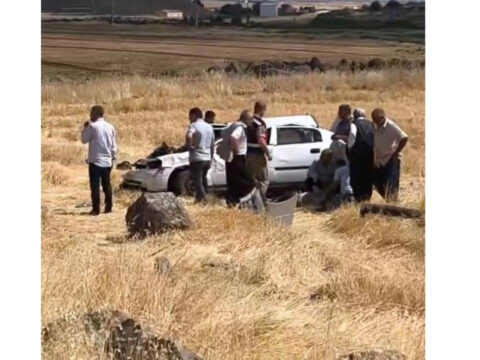 Kontrolden cikan otomobil takla atti 2 yarali UBOHYyQM.jpg