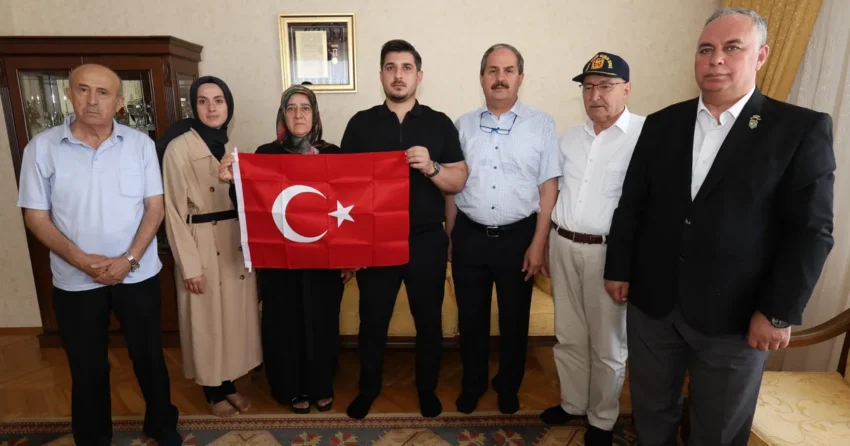 Konya buyuksehir 15 temmuz gazilerini unutmadi LmPyTgmR.webp