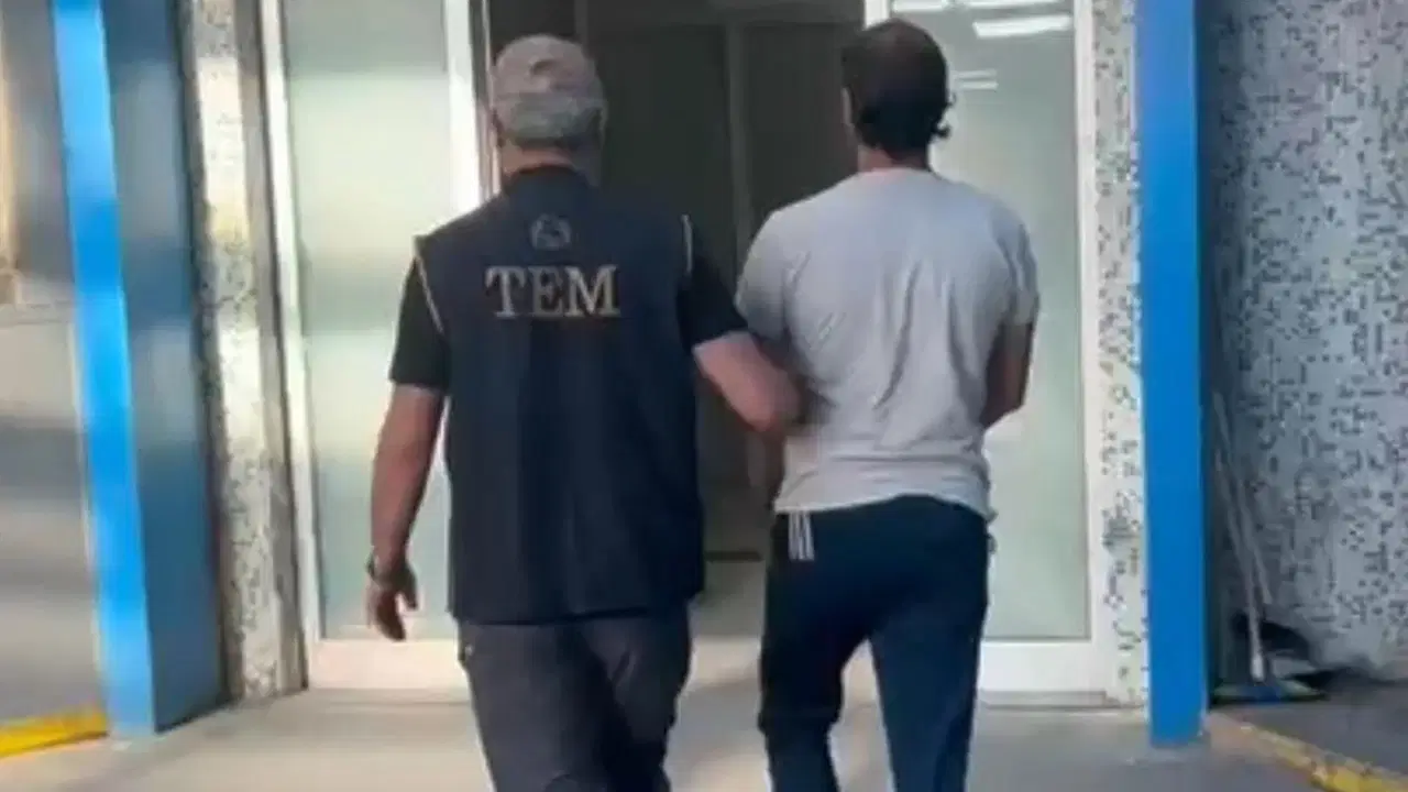 Konya merkezli 8 ilde FETÖ operasyonu: 21 gözaltı