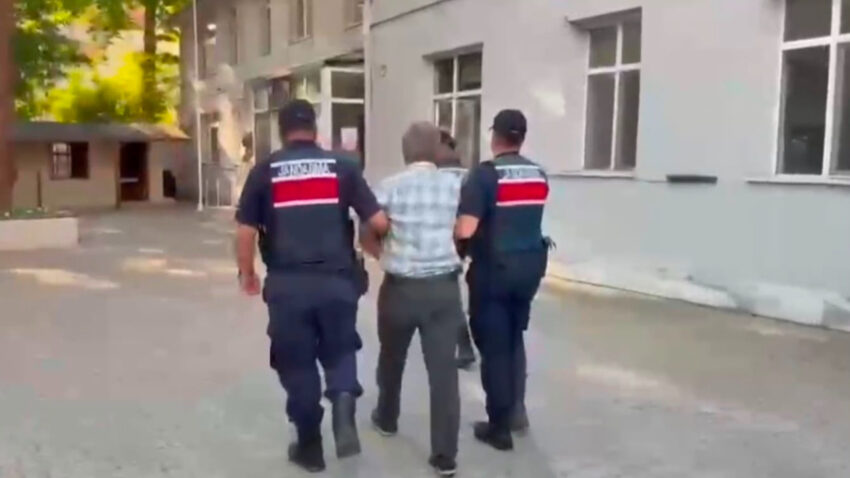 Korkunc cinayet 19 yilin ardindan aydinlandi nefes kesen operasyonun goruntuleri ortaya cikti TqT1nDzk.jpg