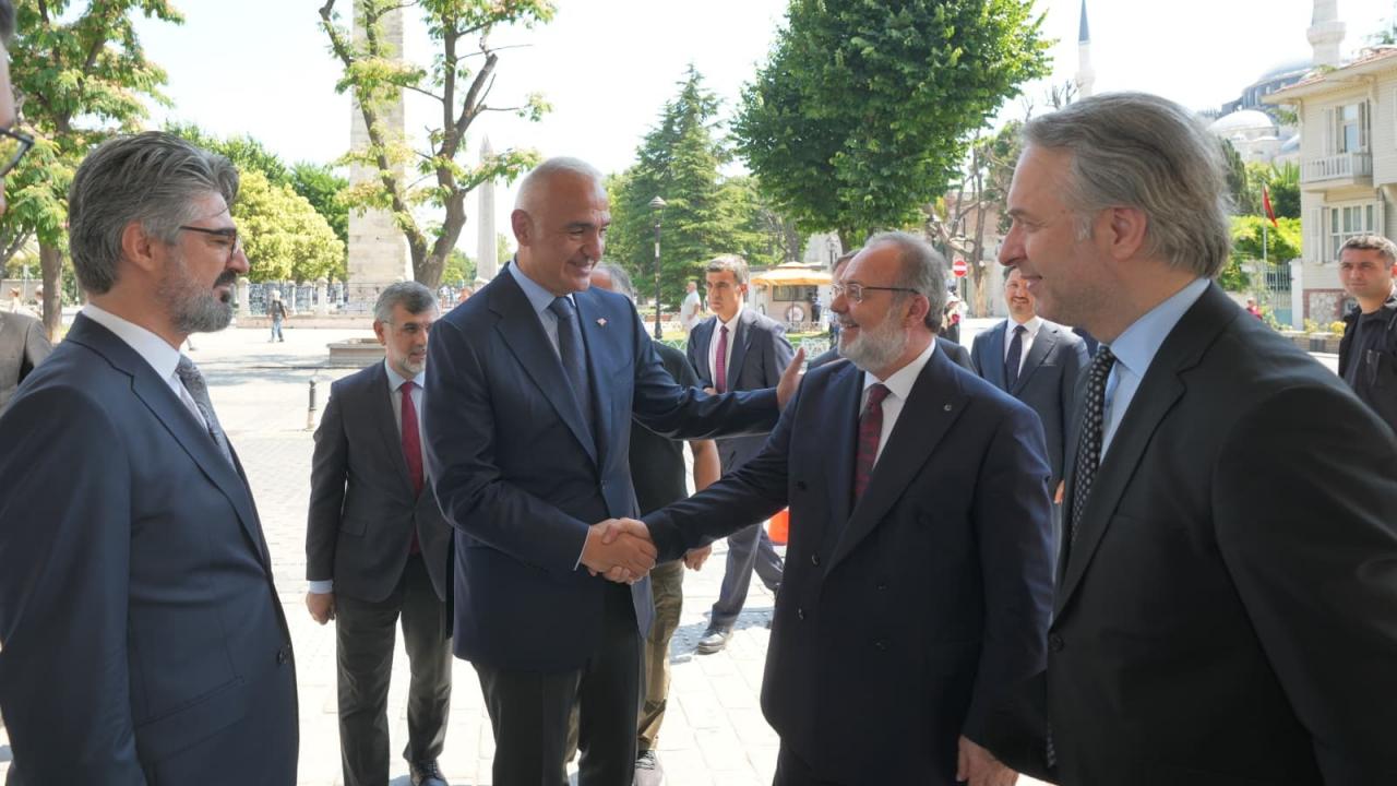 Kültür ve Turizm Bakanı Ersoy, Prof. Dr. Mehmet Görmez ile bir araya geldi