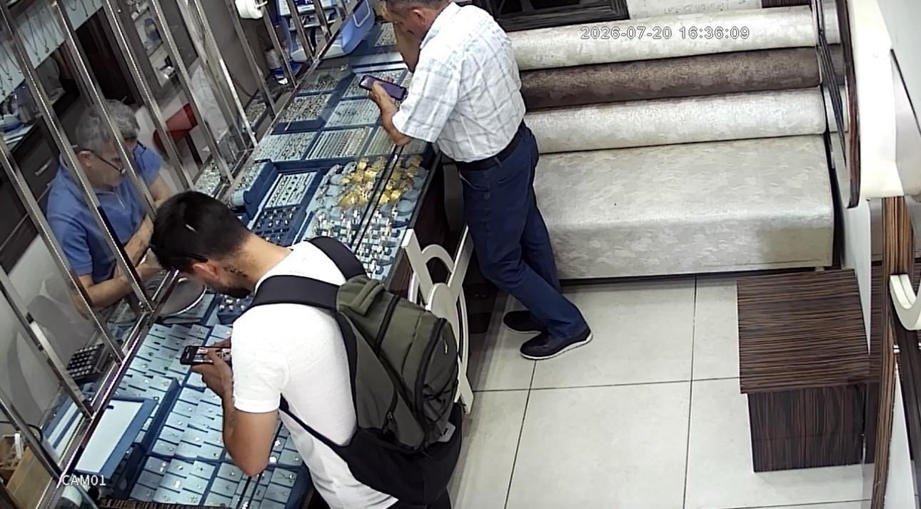 Kurye 2,3 milyonluk altın teslimatı sonrası sırra kadem bastı! Aileden ‘kaçırıldı’ iddiası