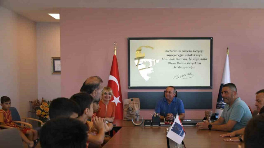 Kusadasinin gonul koprusu 9 yildir cocuklari bulusturuyor keIHUCdO.jpg