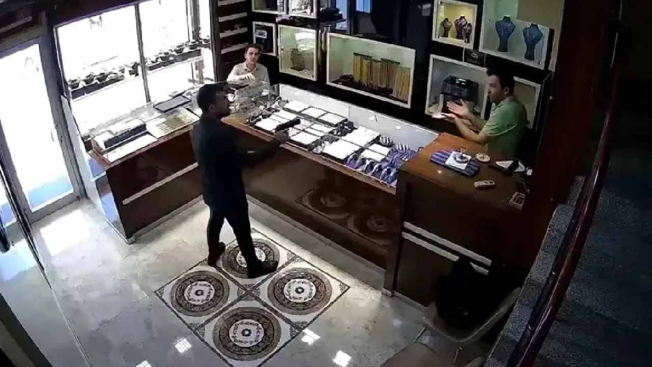 Kuyumcu cinayetinin arkasından soygun çıktı! Altın satma bahanesiyle öldürmüş