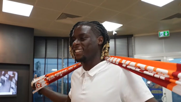 Lesley ugochukwu galatasaray icin istanbulda zJTIXapa.jpg