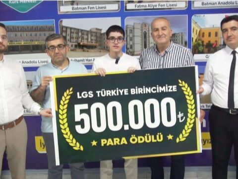 Lgsde 500 tam puan aldi 500 bin lira odulle karsilandi basarisinin sirrini acikladi 1XO35CEi.jpg