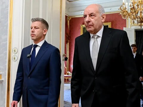 Macaristanda guc savasi cumhurbaskani gorevden alinacak eBU4jzcG.jpg