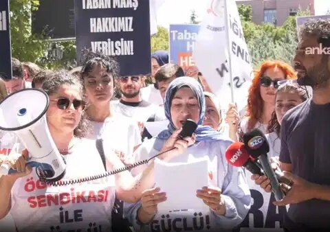 Magdur ogretmenler meb onunde adimlar atilsin adalet saglansin egitim kazansin DgS3AYwj.jpg