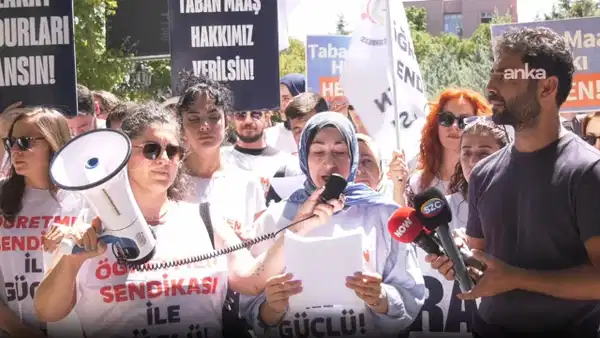 Magdur ogretmenler meb onunde adimlar atilsin adalet saglansin egitim kazansin DgS3AYwj.jpg