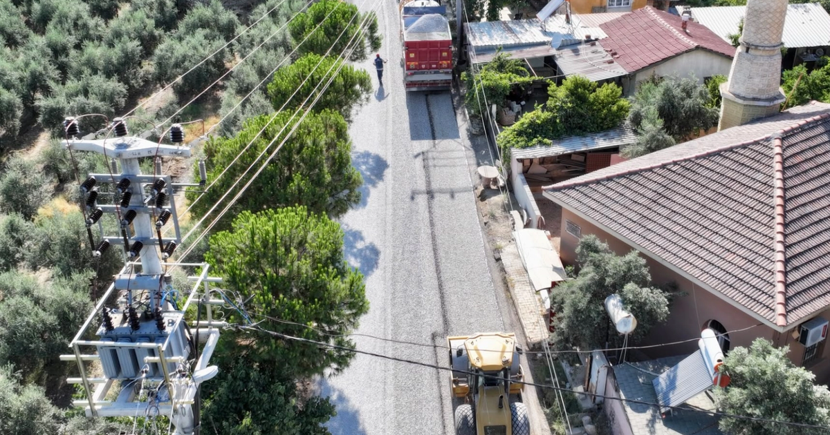Manisa’da Alaşehir’de yol konforunu artırıyor