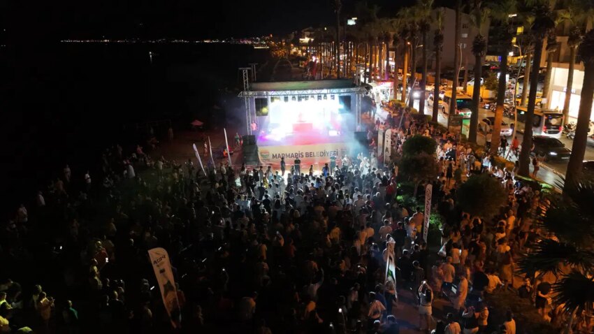 Marmaris dj festte binlerce kisi ayni ritimde bulustu QOrrBlpE.jpg