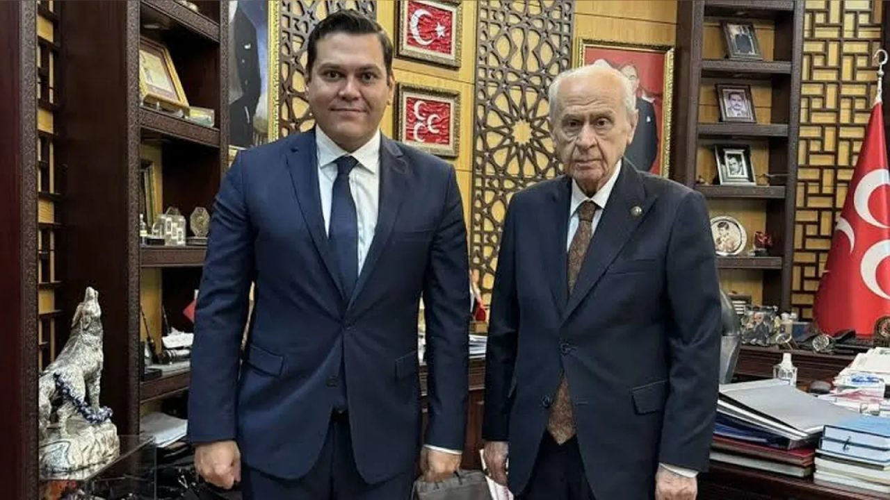 Martı’nın kurucusu Oğuz Alper Öktem, MHP’de il delegesi seçildi