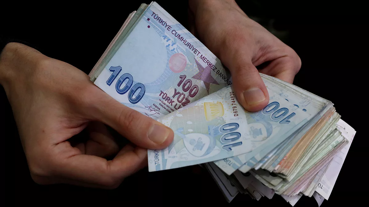 MEB Yöneticileri ve Öğretmenlerin Tazminatları Değişti! Kim Ne Kadar Tazminat Alacak? İşte MEB’deki Yeni Zam ve Tazminat Düzenlemesi