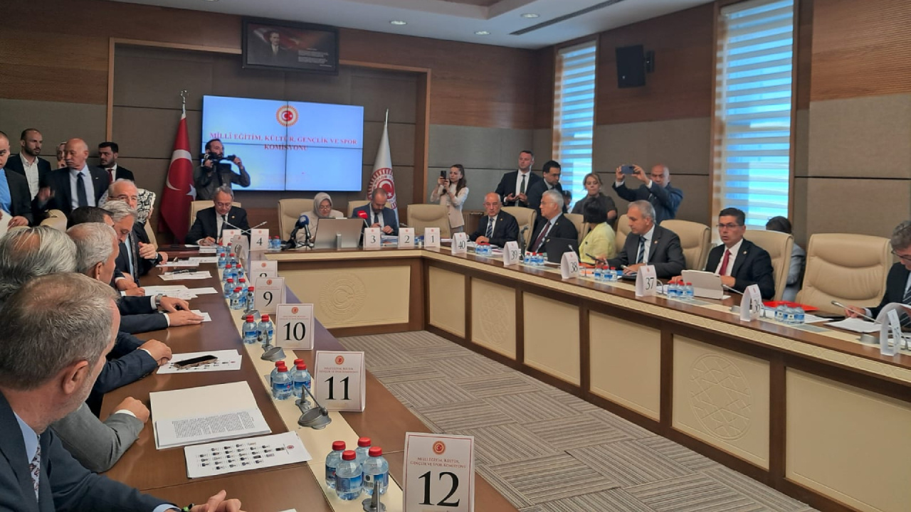 Meclis’te DEM Partili ve AKP’li vekiller birbirine girdi: Siz de göreceksiniz!