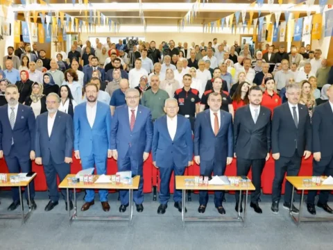 Memduh buyukkilictan ak parti ilce danisma meclislerine cikarma zKTldNYS.webp