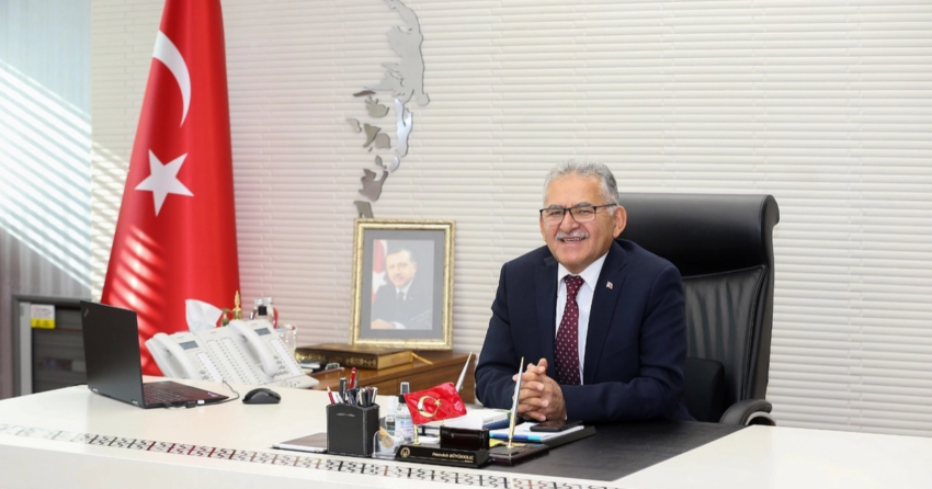 Memduh buyukkilictan basin bayrami mesaji Cv6E7UTf.webp