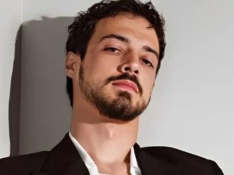 Mert yazicioglu surekli hastaneye gidiyor nedeni belli oldu UqGf7BIX.jpg
