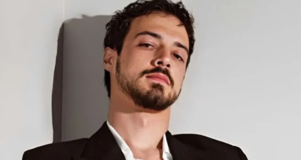 Mert yazicioglu surekli hastaneye gidiyor nedeni belli oldu UqGf7BIX.jpg