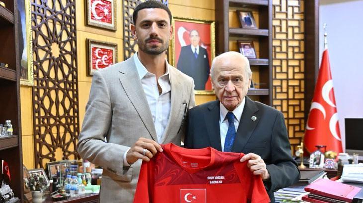 Mhp genel baskani bahceli a milli futbol takimi oyuncusu merih demirali kabul etti h69eiFO9.jpg