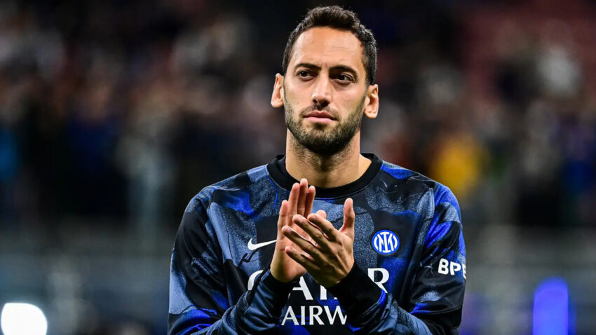 Milli futbolcu hakan calhanoglu turkiyede sac ektirdi yeni tarzini gorenler sasirdi ztIvfd6u.jpg