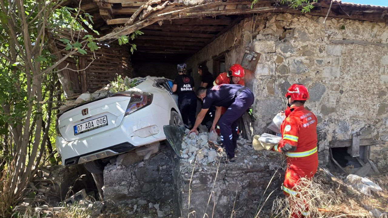 Muğla’da kahreden kaza: Genç sürücü hayatını kaybetti