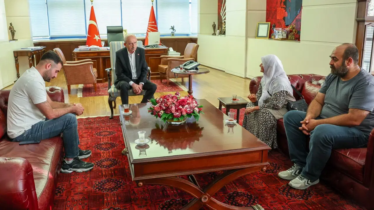Narin Güran’ın ailesi, Kemal Kılıçdaroğlu’nu ziyaret etti