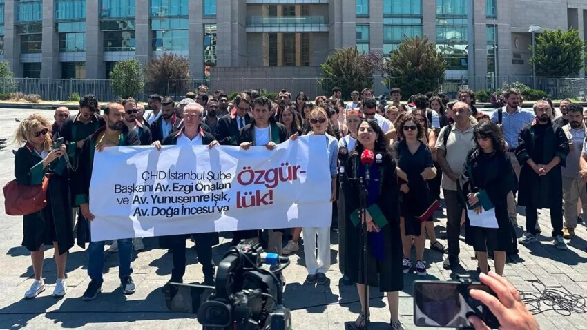 Nato operasyonlarinda tutuklanan avukatlar icin caglayanda aciklama ortada yargi sureci yok saldiri ile karsi agGc5hPL.jpg