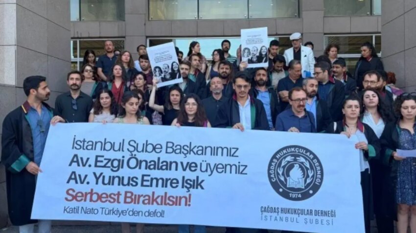 Nato operasyonunda tutuklanan avukatlar icin basin aciklamasi yapilacak hukuk orgutlerinden caglayan cagrisi bxrIcP5k.jpg