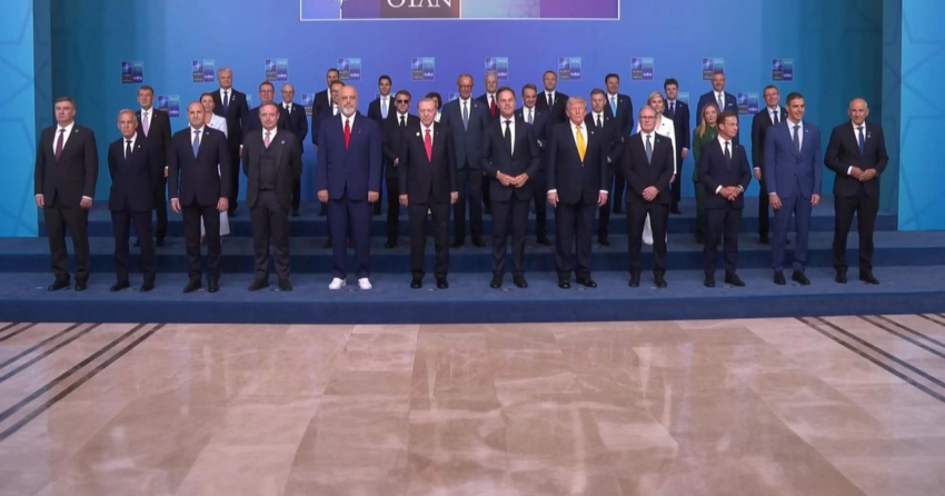 Nato toplantisina ermas mermer damgasi XiCpjbY9.webp