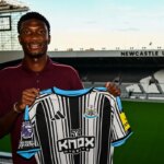 Newcastle united aladji bambayi kadrosuna katti E1G59BLt.jpg