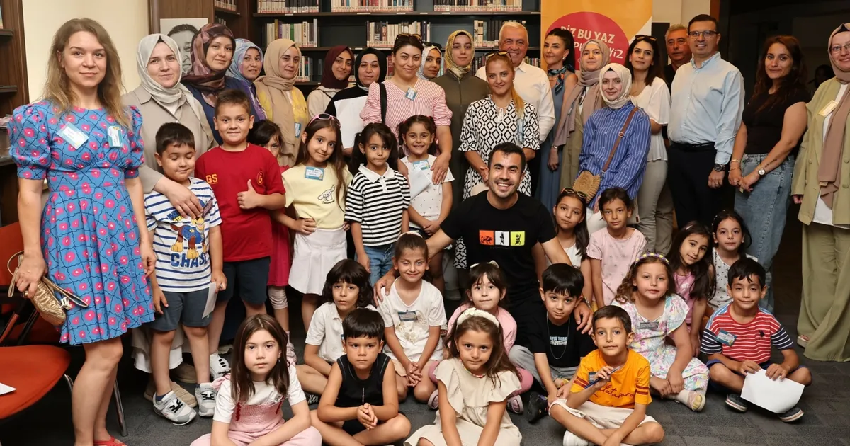 Nilüfer’de Başkan Şadi Özdemir, Çocuklar ve Ebeveynleri ile Kütüphane Buluştu