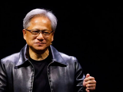 Nvidia ceosu jensen huangin ceketi sothebys muzayedesinde yaklasik 1 milyon dolara satildi 6AWuH9qc.jpg