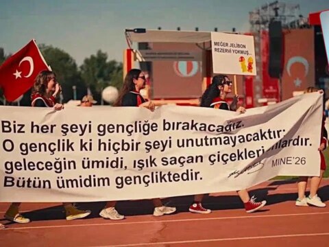 Odtululer turkiyenin fotografini cekti cnMiMFbN.jpg