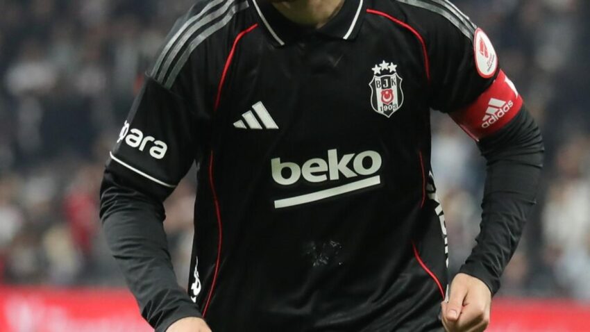 Orkun kokcu feyenoord donemimde de ayniydi bYyK7Glq.jpg