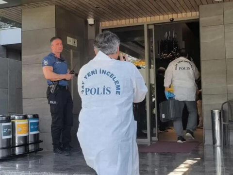 Otel odasinda olu bulundu yanindaki kimyasal madde ekipleri harekete gecirdi S7Kmb48K.jpg