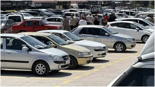 Oto pazarinda arac cok satis yok fiyatlar 150 bin tlden basliyor O79gS9mB.jpeg
