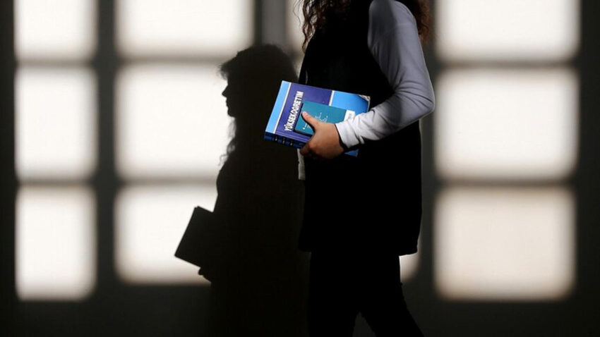 Ozel universitelerin zam siniri belli oldu fahis fiyatlar yuzunden ogrenciler okulu birakmisti LMVXXigb.jpg