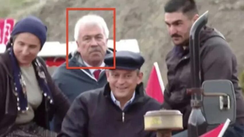 Ozelin fotografindaki sir yeni parti yoluna yolsuzluktan hukum giyenlerle devam ediyor nLrdxZr6.jpg