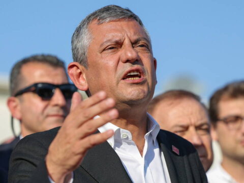 Ozgur ozel adanadan seslendi cok yakinda ya partimizi geri alacak bir yolu bulacagiz ya nSKvem3N.jpg