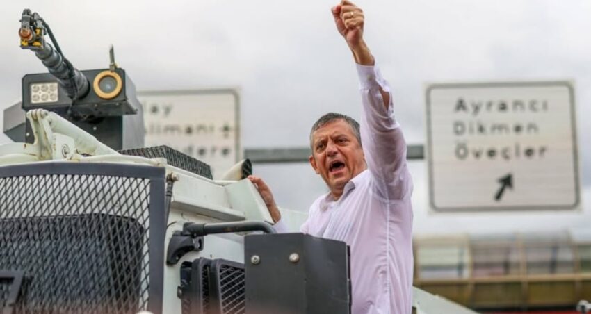 Ozgur ozelin yeni partisi icin 90i askin vekil imza verdi K23vEfdT.jpg