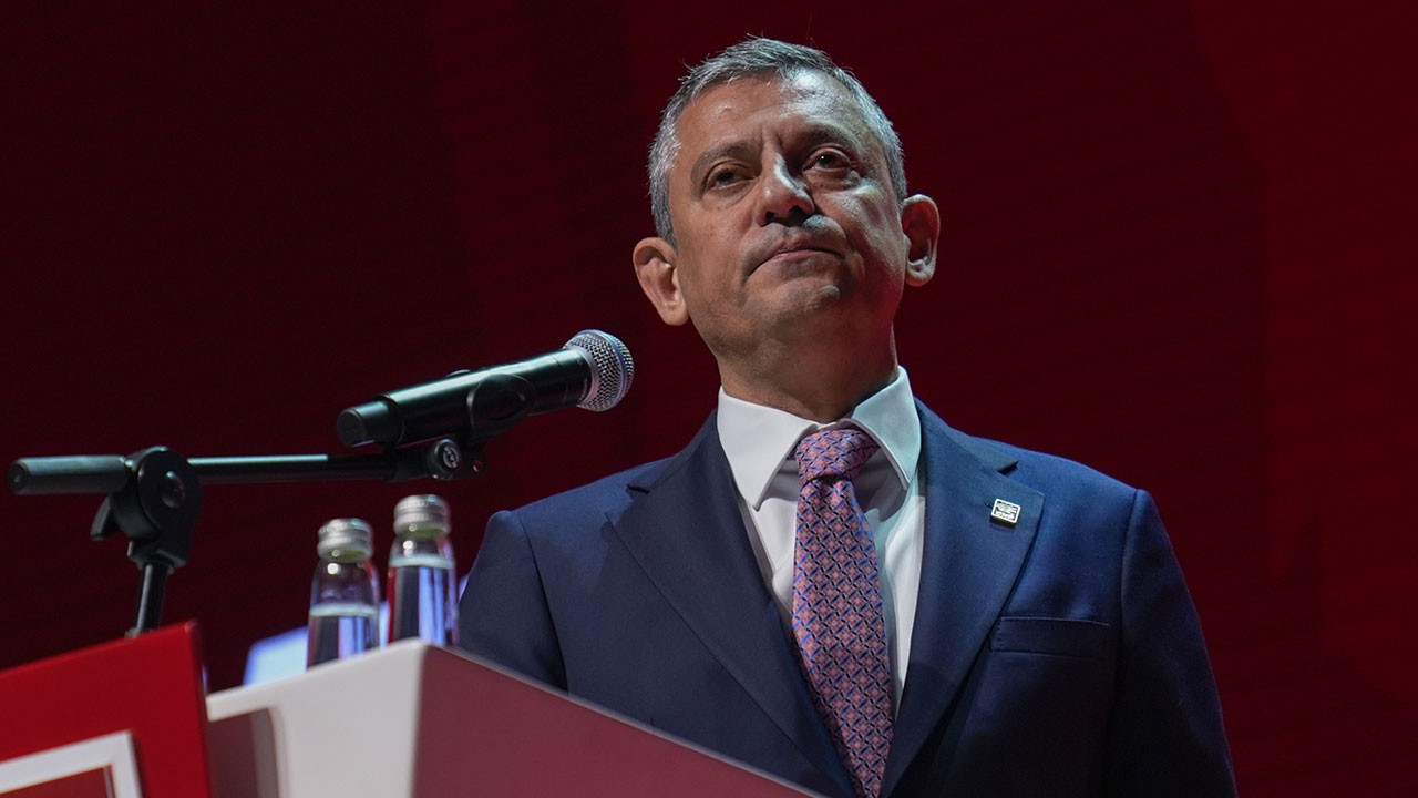 Özgür Özel Yeni Parti Genel Başkanlığına seçildi