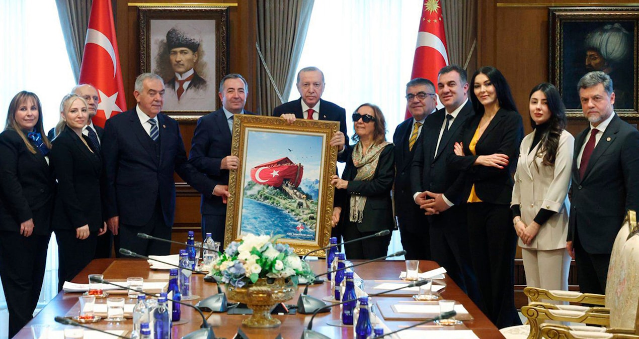 ‘Parlamenter sistemde ömür boyu başkan ol’