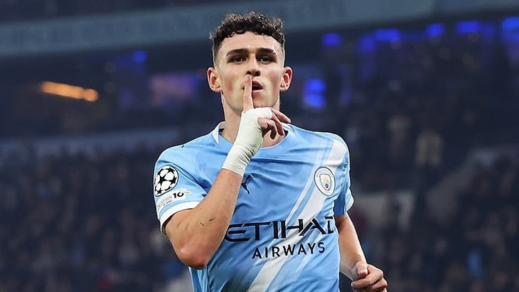 Phil foden manchester cityde kaldi Fy4EEHUI.jpg